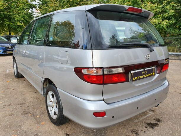 Toyota Previa II (XR30, XR40), 7 мест, 2001 г.
