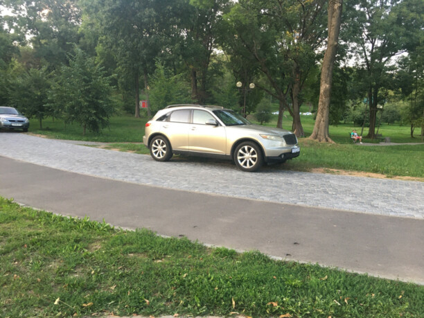 Infiniti FX I, 2003 г.