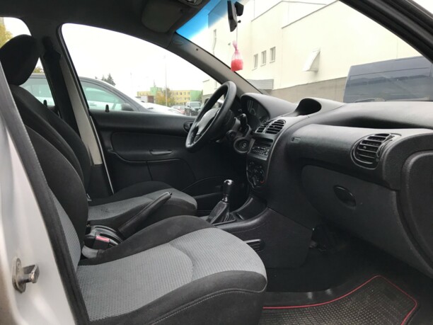 Peugeot 206 I, 2004 г.
