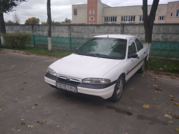 Ford Mondeo I, 1993 г.