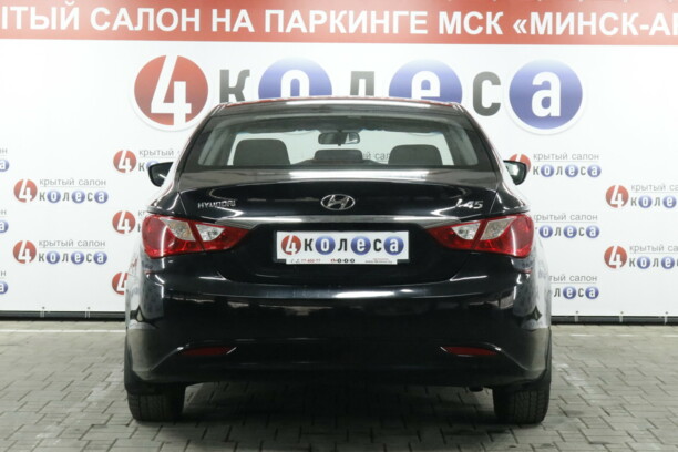 Hyundai Sonata YF, 2010 г.