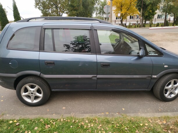 Opel Zafira A, 7 мест, 2000 г.