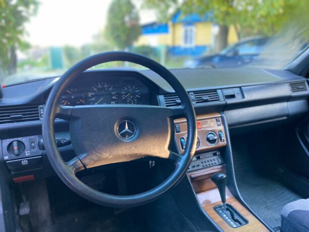 Mercedes-Benz E-Класс W124, S124, C124, A124, 1987 г.