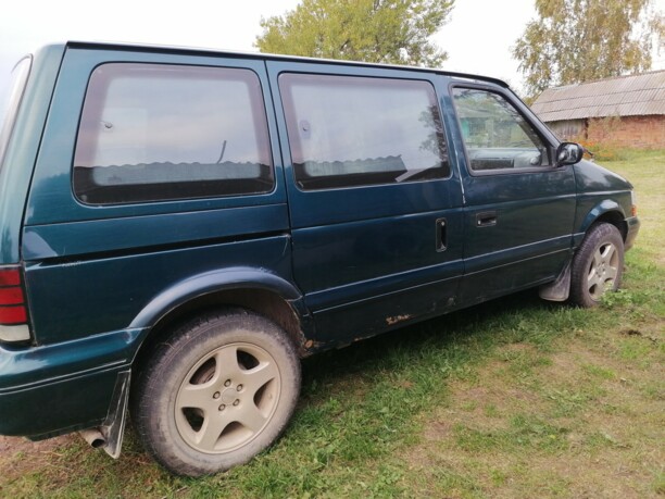 Dodge Caravan II, 7 мест, 1995 г.