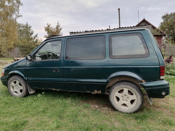 Dodge Caravan II, 7 мест, 1995 г.