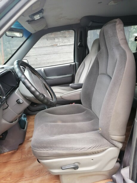 Dodge Caravan II, 7 мест, 1995 г.