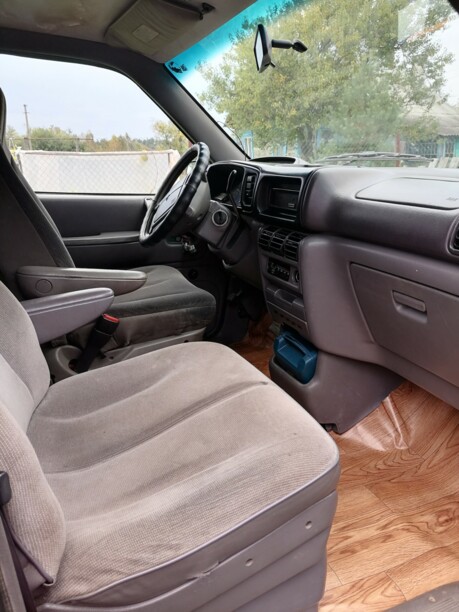 Dodge Caravan II, 7 мест, 1995 г.