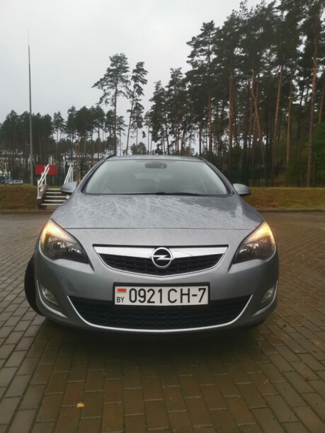 Opel Astra J, 2011 г.