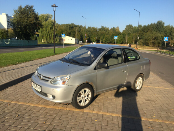 Toyota Echo, 2002 г.