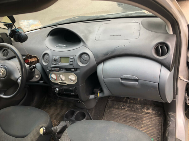 Toyota Yaris I (P1) · Рестайлинг, 2005 г.