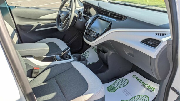 Chevrolet Bolt, 2017 г.