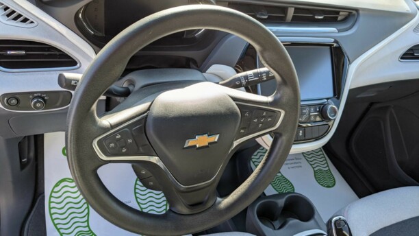 Chevrolet Bolt, 2017 г.