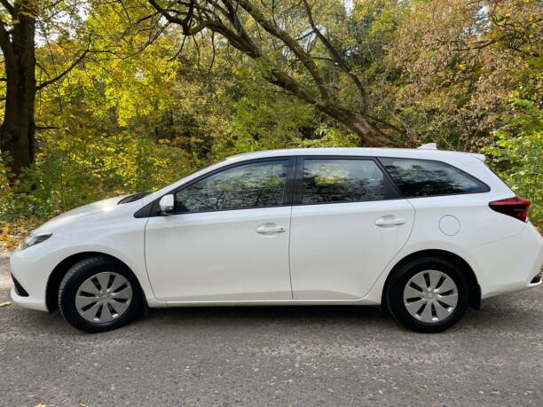 Toyota Auris II (E180) · Рестайлинг, 2017 г.