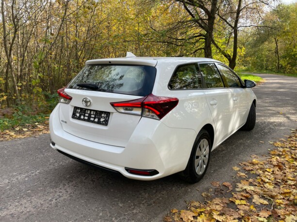 Toyota Auris II (E180) · Рестайлинг, 2017 г.