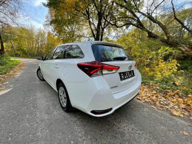 Toyota Auris II (E180) · Рестайлинг, 2017 г.