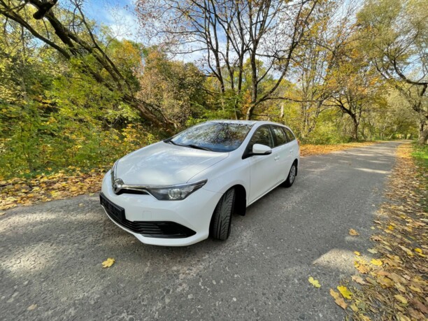 Toyota Auris II (E180) · Рестайлинг, 2017 г.