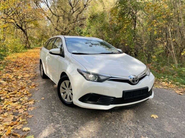 Toyota Auris II (E180) · Рестайлинг, 2017 г.