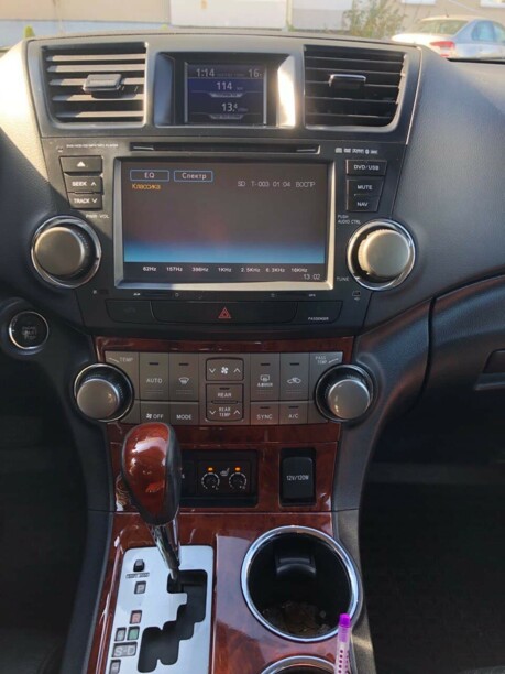 Toyota Highlander II (XU40) · Рестайлинг, 7 мест, 2011 г.