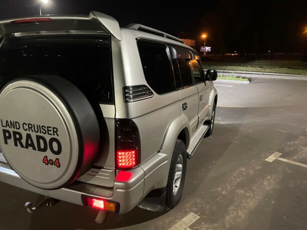 Toyota Land Cruiser Prado J90 · Рестайлинг, 7 мест, 2002 г.