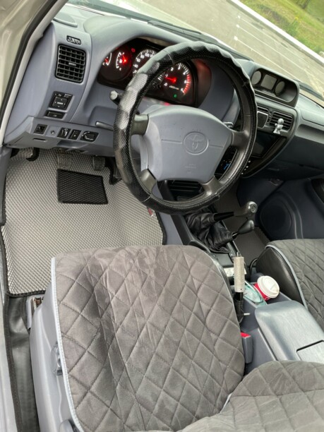 Toyota Land Cruiser Prado J90 · Рестайлинг, 7 мест, 2002 г.