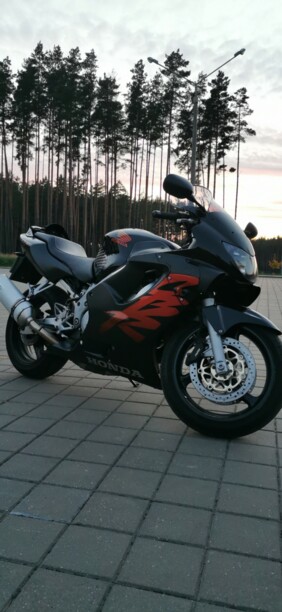 Honda CBR 600 f4 , 2000 г.