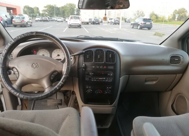 Dodge Grand Caravan IV, 7 мест, 2003 г.