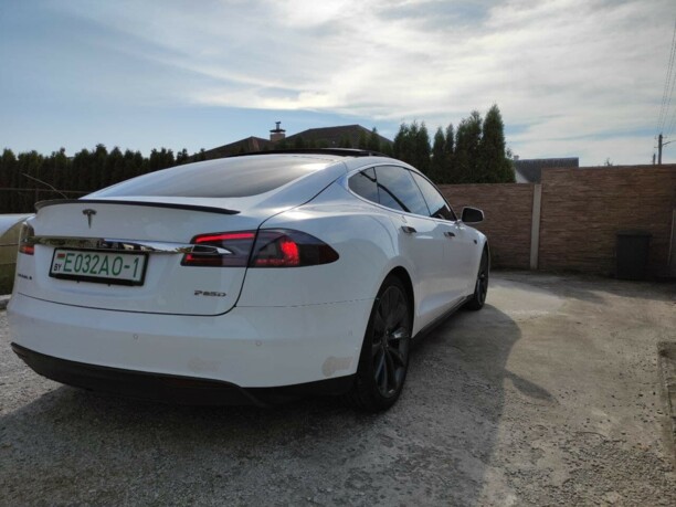 Tesla Model S I, 2015 г.