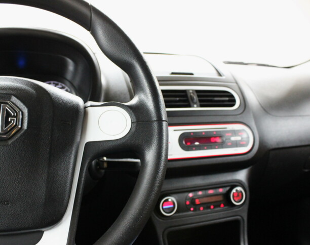 MG 3, 2013 г.