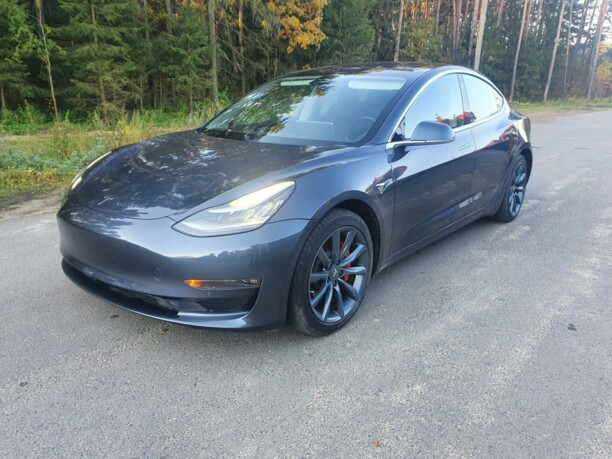 Tesla Model 3, 2018 г.