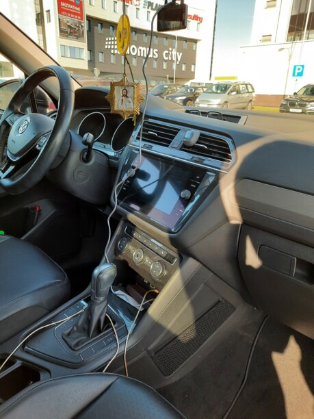 Volkswagen Tiguan II, 7 мест, 2017 г.
