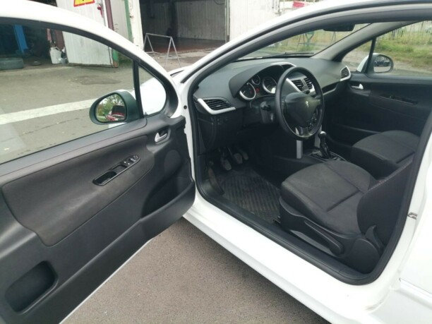 Peugeot 207 I · Рестайлинг, 2011 г.