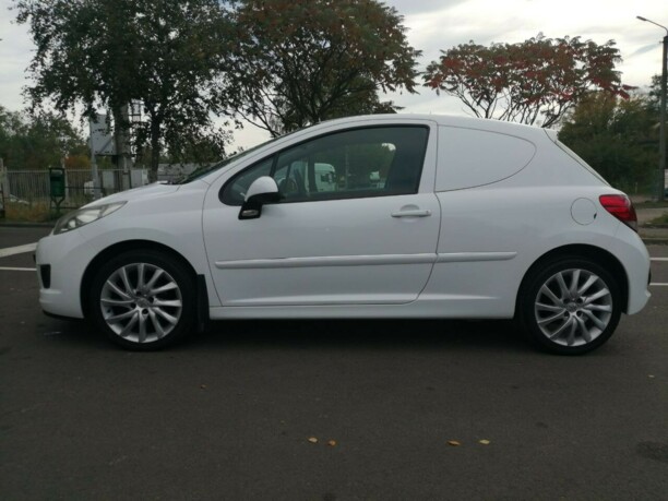 Peugeot 207 I · Рестайлинг, 2011 г.