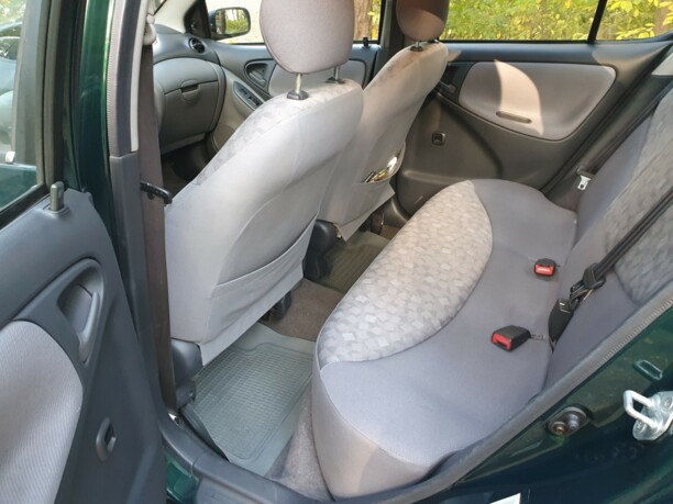 Toyota Echo, 2002 г.