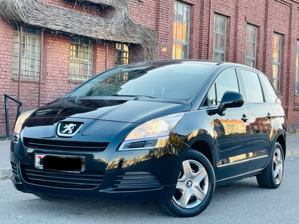 Peugeot 5008 I, 7 мест, 2010 г.
