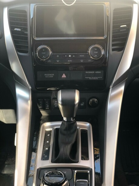 Mitsubishi Pajero Sport III, 2017 г.