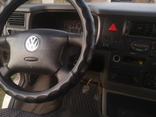 Volkswagen Caravelle T4, 2002 г.