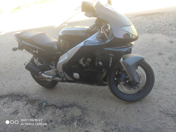 Yamaha YZF, 2001 г.