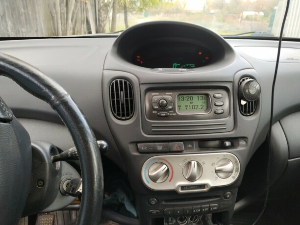 Toyota Yaris Verso, 2004 г.