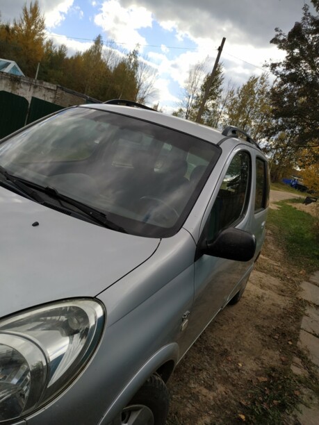 Toyota Yaris Verso, 2004 г.
