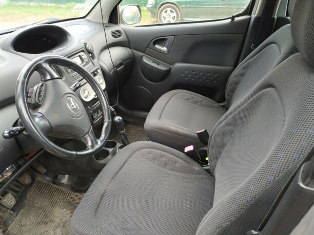 Toyota Yaris Verso, 2004 г.