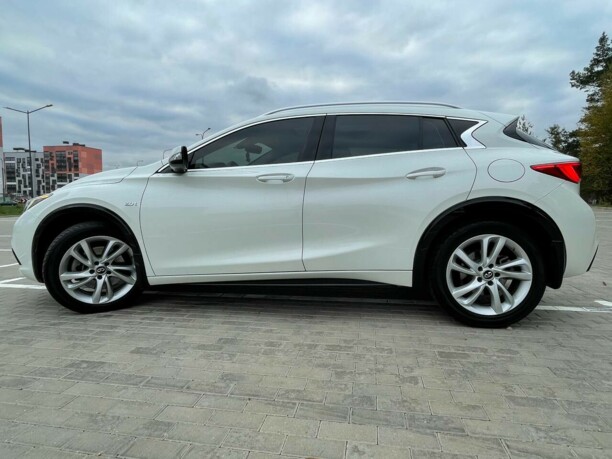 Infiniti QX30, 2017 г.