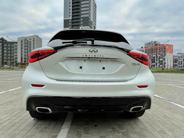 Infiniti QX30, 2017 г.