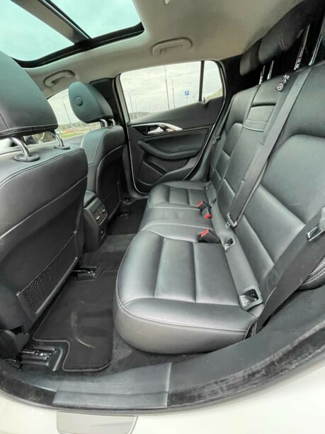 Infiniti QX30, 2017 г.