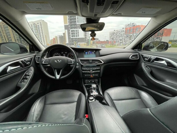 Infiniti QX30, 2017 г.