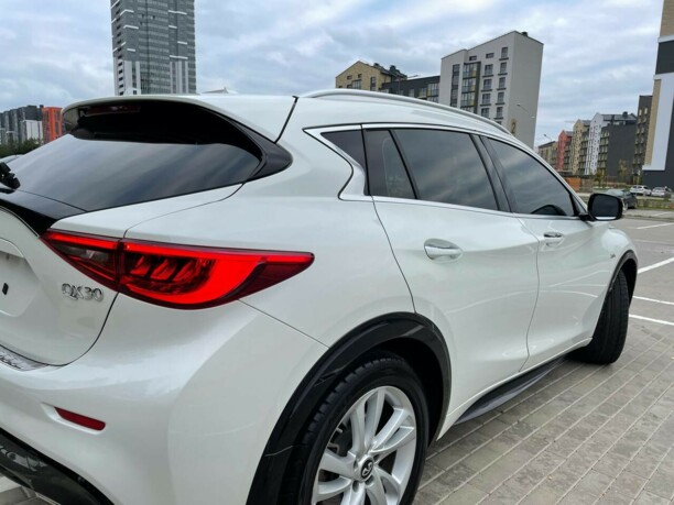 Infiniti QX30, 2017 г.