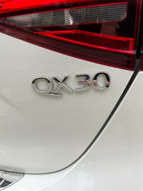 Infiniti QX30, 2017 г.