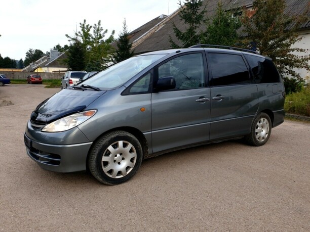 Toyota Previa II (XR30, XR40), 7 мест, 2001 г.