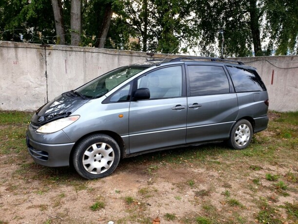Toyota Previa II (XR30, XR40), 7 мест, 2001 г.