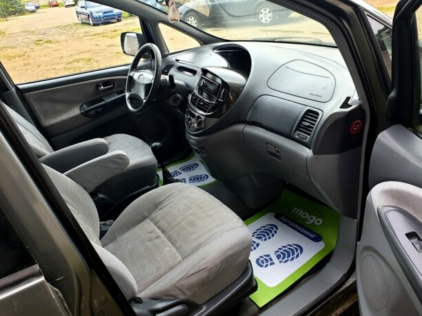 Toyota Previa II (XR30, XR40), 7 мест, 2001 г.