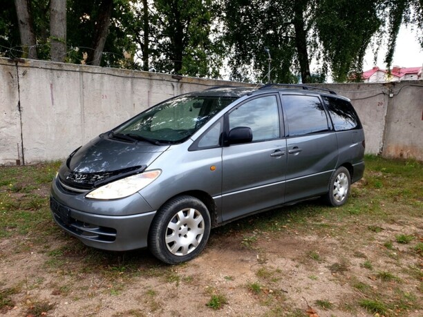 Toyota Previa II (XR30, XR40), 7 мест, 2001 г.
